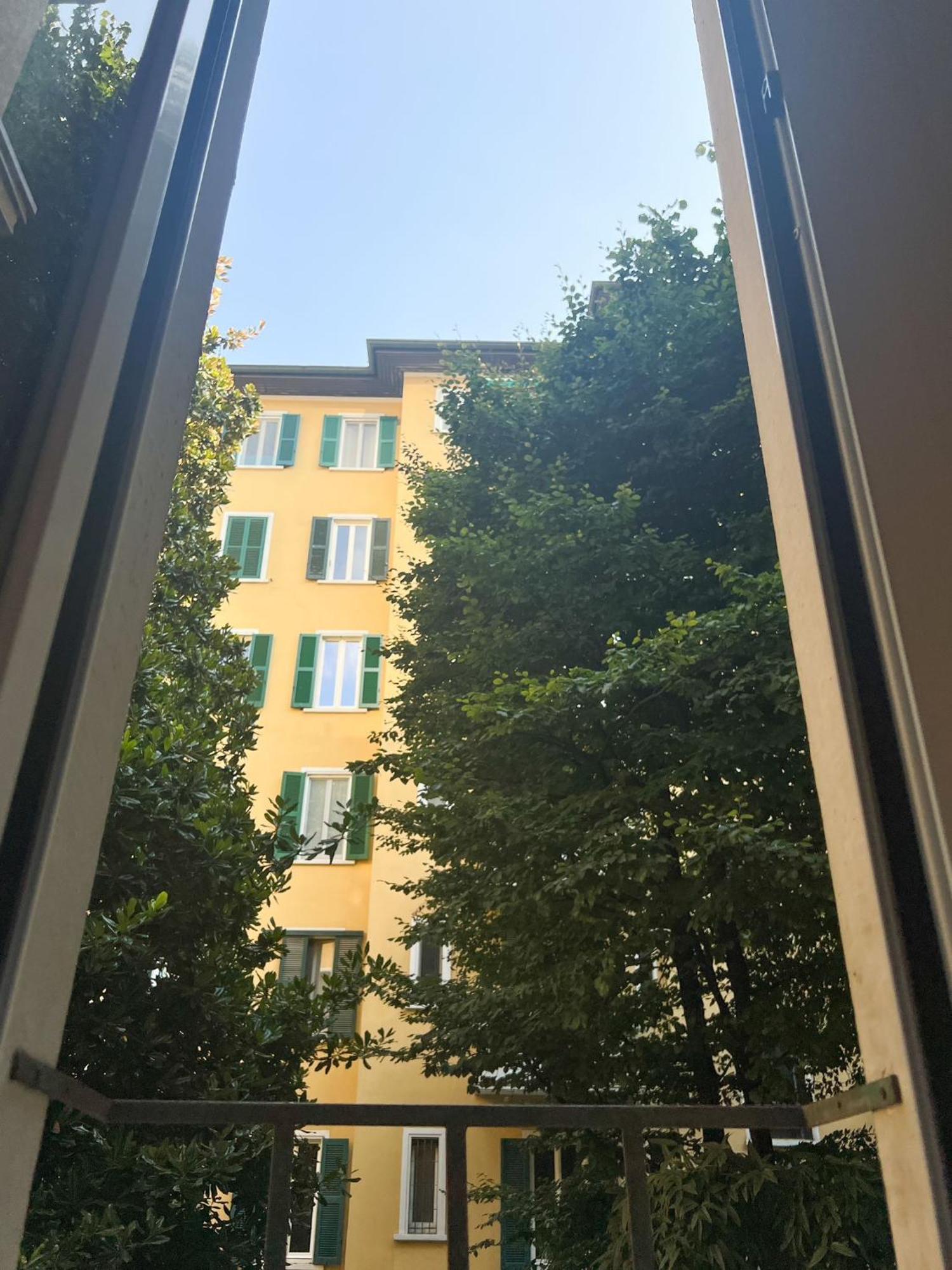 Divini Gae Aulenti, Milan